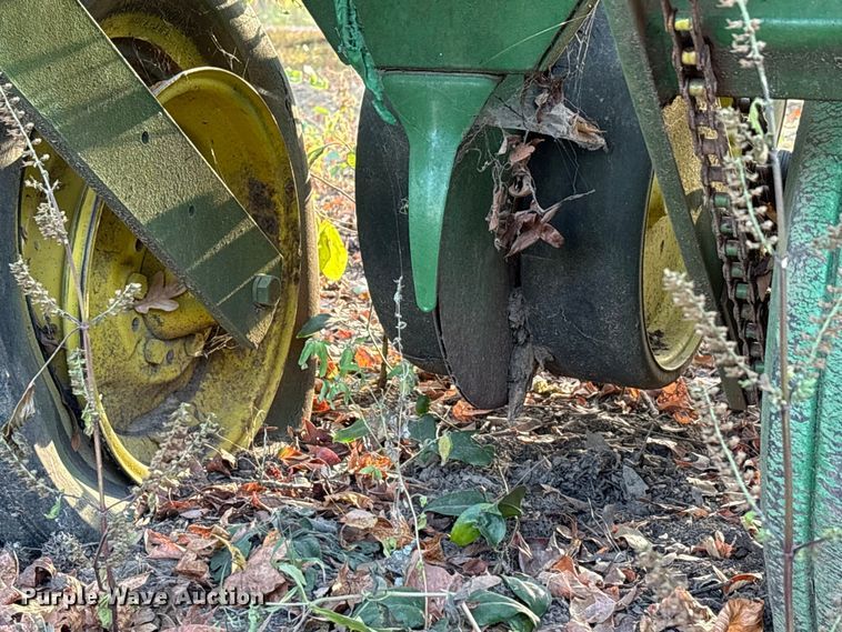 image for item EA7599 John Deere 7000 planter