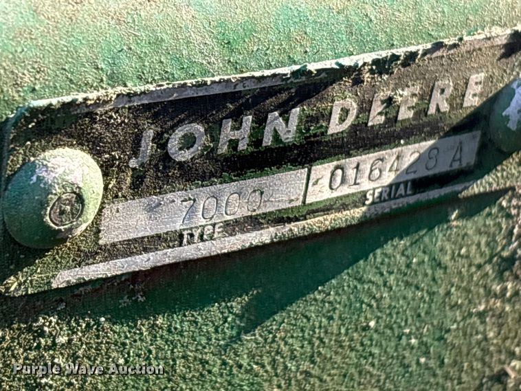 image for item EA7599 John Deere 7000 planter