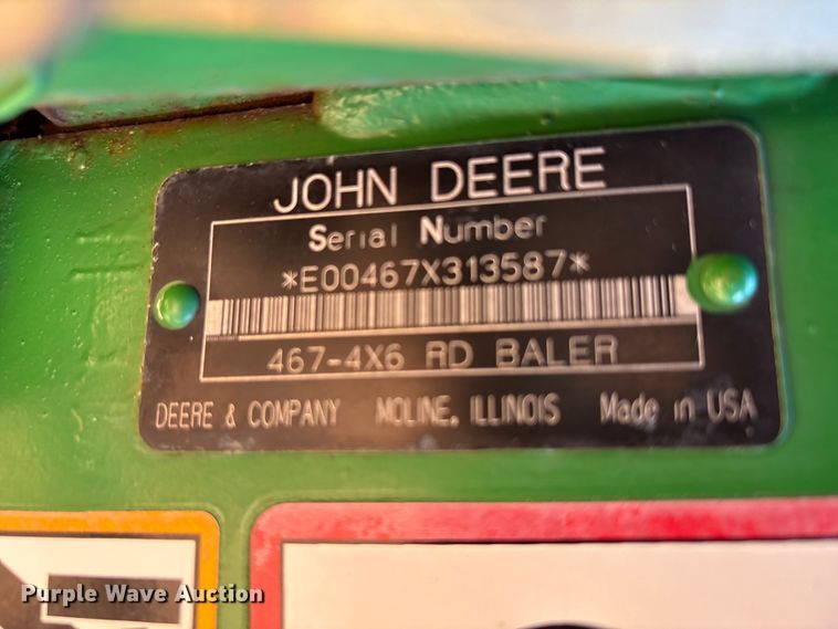 image for item EA7608 John Deere 467 round baler