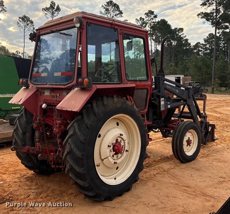 image for item EA7610 Belarus 805 tractor