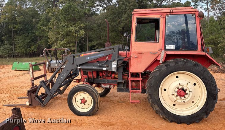 image for item EA7610 Belarus 805 tractor