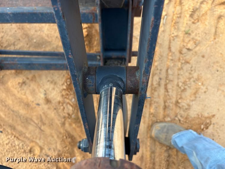 image for item EA7610 Belarus 805 tractor