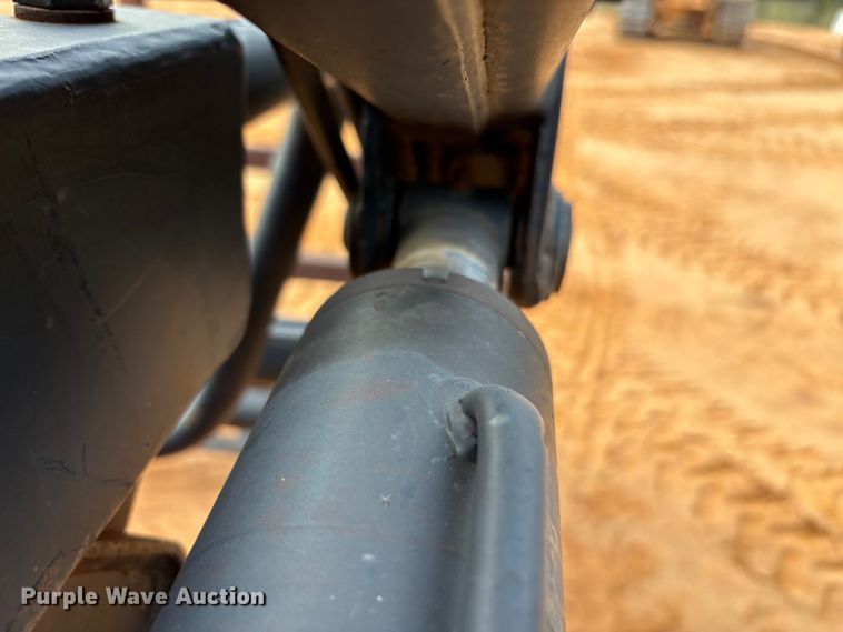 image for item EA7610 Belarus 805 tractor