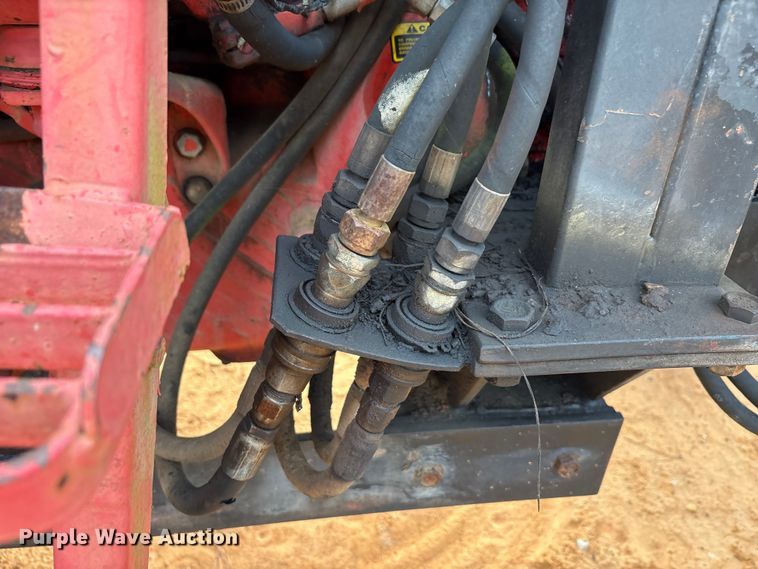 image for item EA7610 Belarus 805 tractor