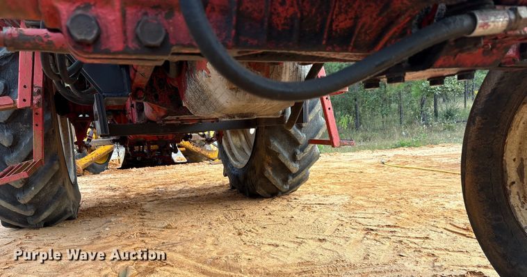 image for item EA7610 Belarus 805 tractor