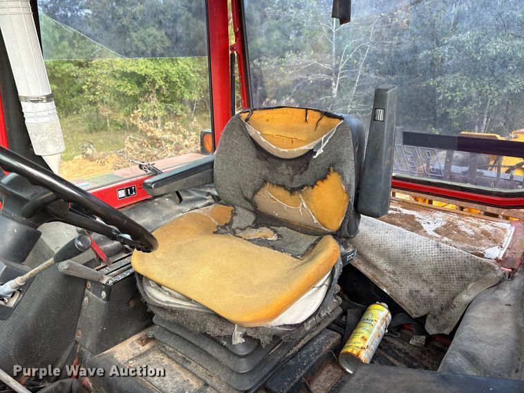 image for item EA7610 Belarus 805 tractor