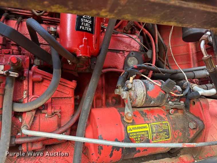 image for item EA7610 Belarus 805 tractor