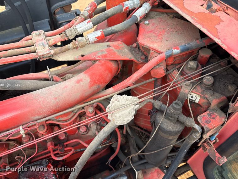 image for item EA7610 Belarus 805 tractor