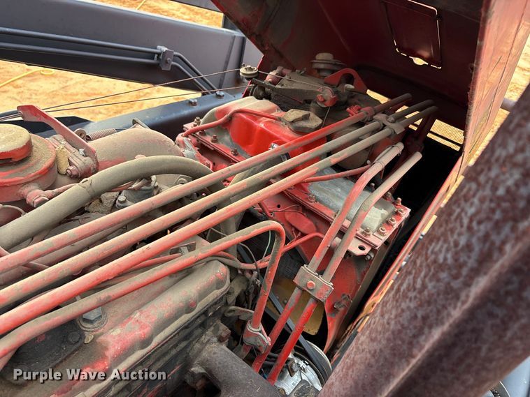 image for item EA7610 Belarus 805 tractor