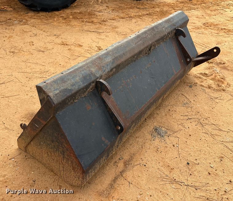 image for item EA7610 Belarus 805 tractor