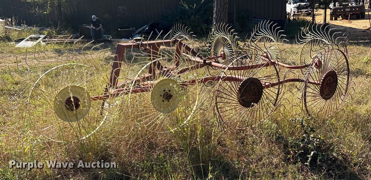 image for item EA7615 Vicon hay rake