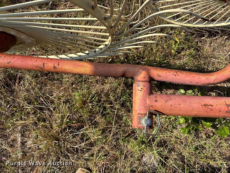 image for item EA7615 Vicon hay rake