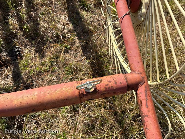 image for item EA7615 Vicon hay rake