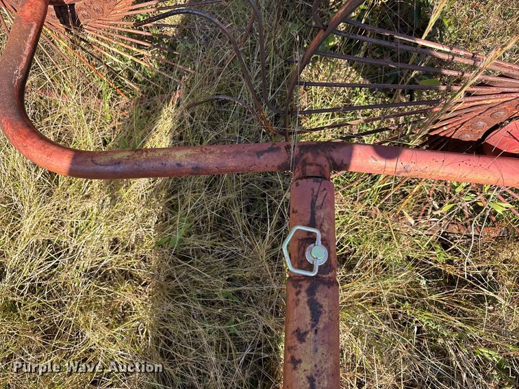 image for item EA7615 Vicon hay rake