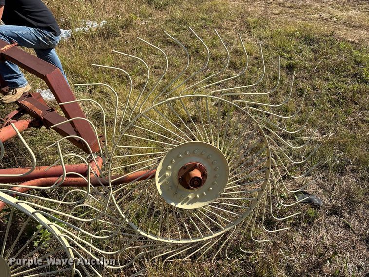 image for item EA7615 Vicon hay rake