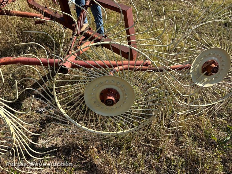 image for item EA7615 Vicon hay rake