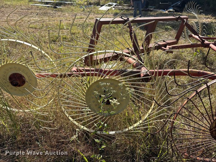 image for item EA7615 Vicon hay rake