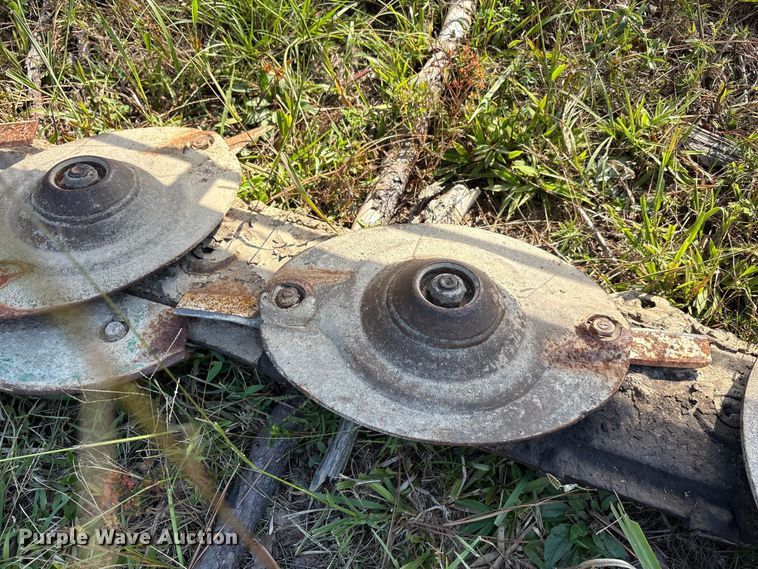 image for item EA7616 1990 Kuhn GMB66HD disc mower