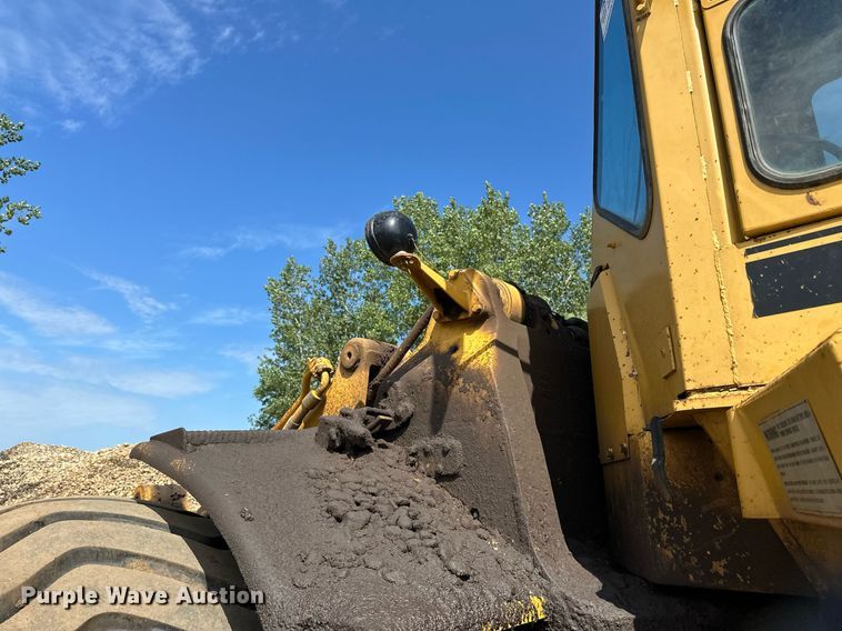 image for item EB2699 1972 Caterpillar 980B wheel loader