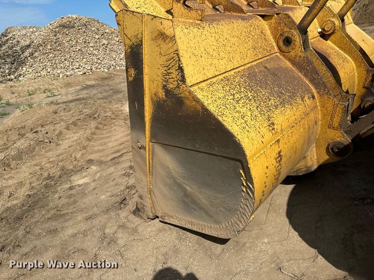 image for item EB2699 1972 Caterpillar 980B wheel loader