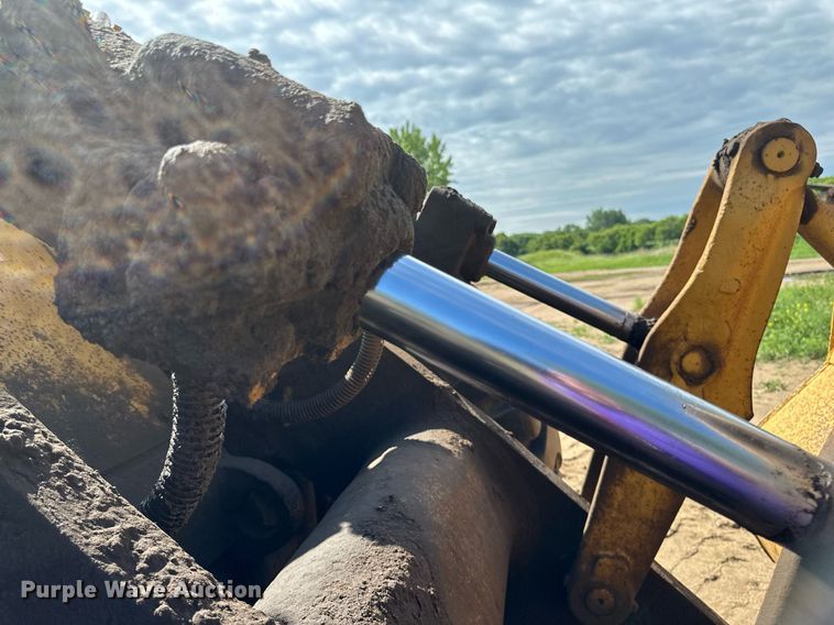 image for item EB2699 1972 Caterpillar 980B wheel loader