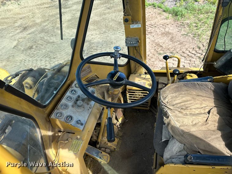 image for item EB2699 1972 Caterpillar 980B wheel loader