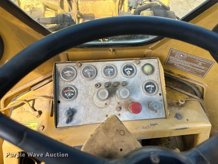 image for item EB2699 1972 Caterpillar 980B wheel loader