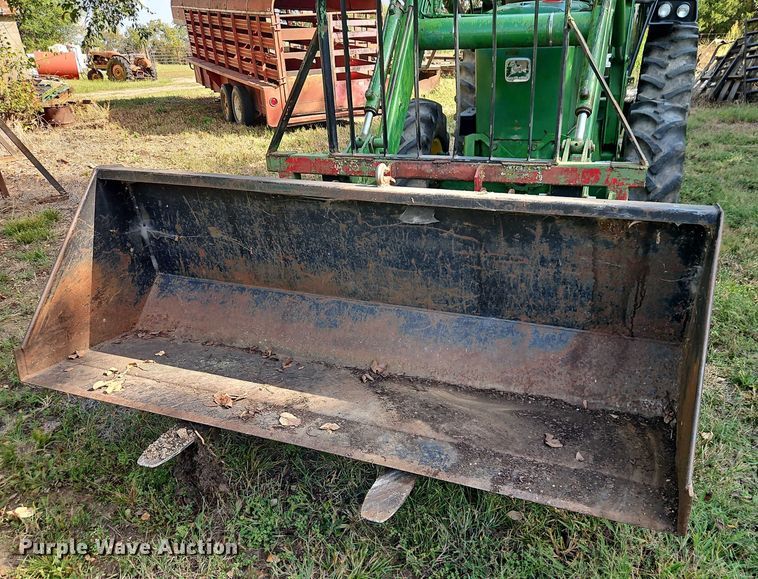 image for item EB8365 John Deere 2940 MFWD tractor