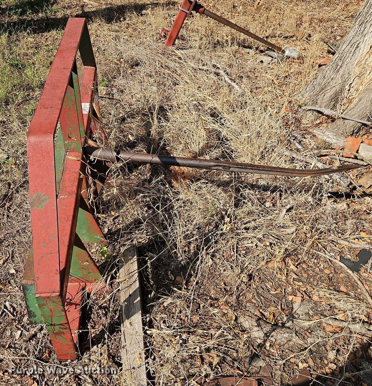 image for item EB8365 John Deere 2940 MFWD tractor