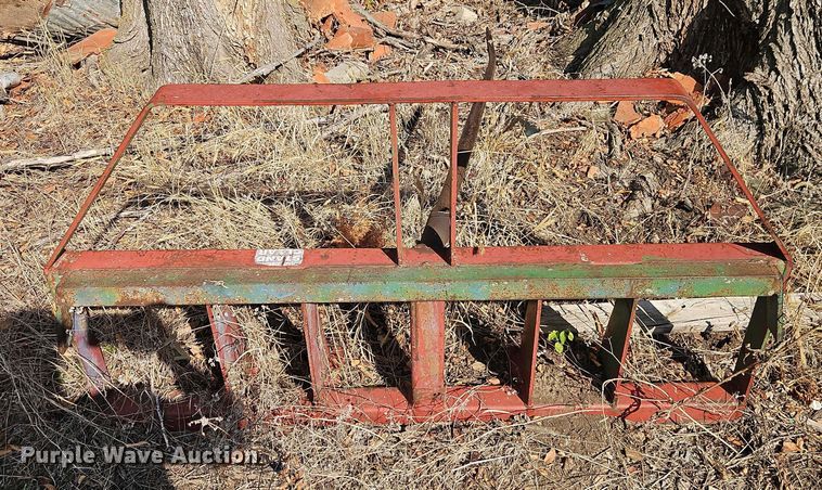 image for item EB8365 John Deere 2940 MFWD tractor