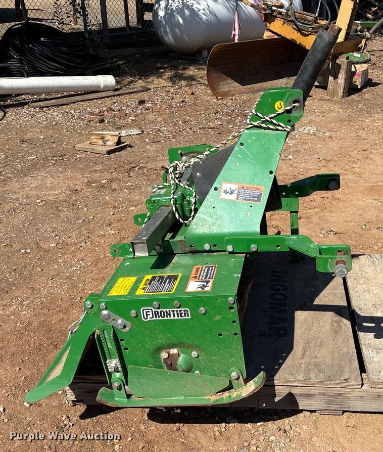 image for item EC8080 2004 Frontier RT1142 tiller