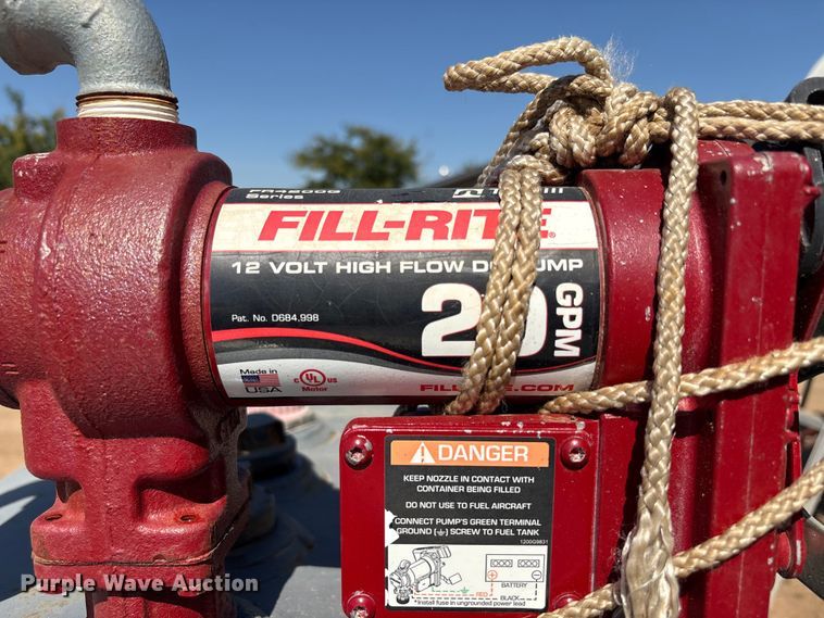 image for item EC8083 2015 LEE legacy 475 fuel trailer