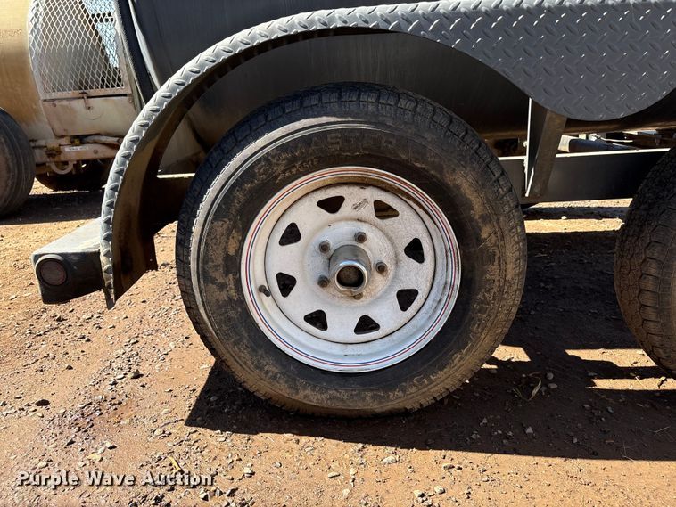 image for item EC8083 2015 LEE legacy 475 fuel trailer