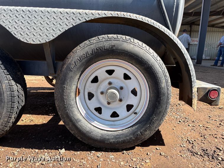 image for item EC8083 2015 LEE legacy 475 fuel trailer