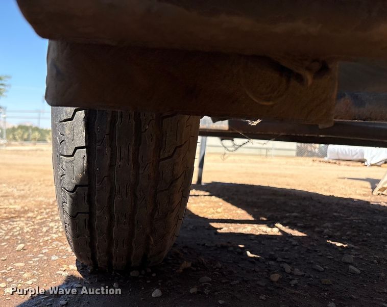 image for item EC8083 2015 LEE legacy 475 fuel trailer