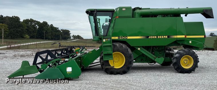 image for item ED2291 1989 John Deere 9400 combine