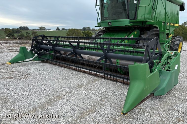 image for item ED2291 1989 John Deere 9400 combine