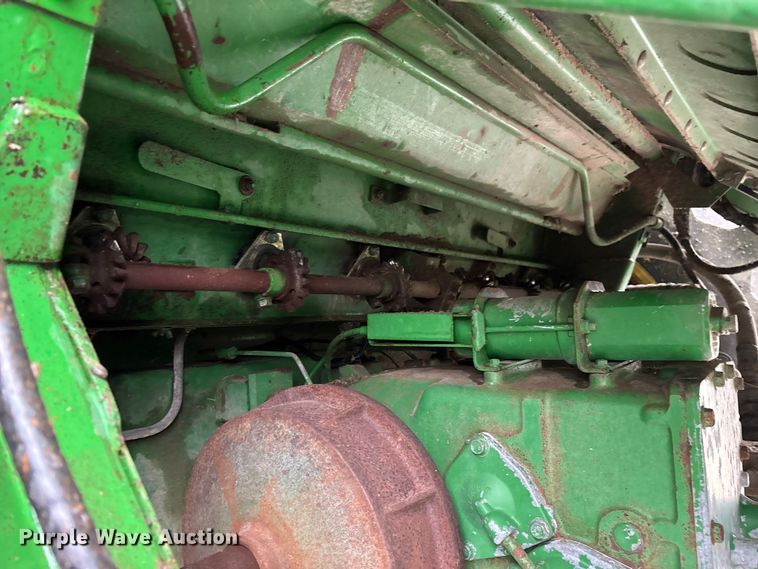 image for item ED2291 1989 John Deere 9400 combine