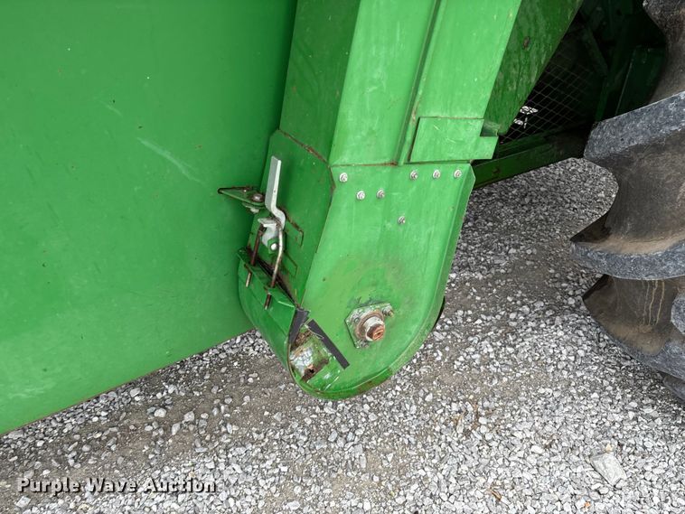 image for item ED2291 1989 John Deere 9400 combine