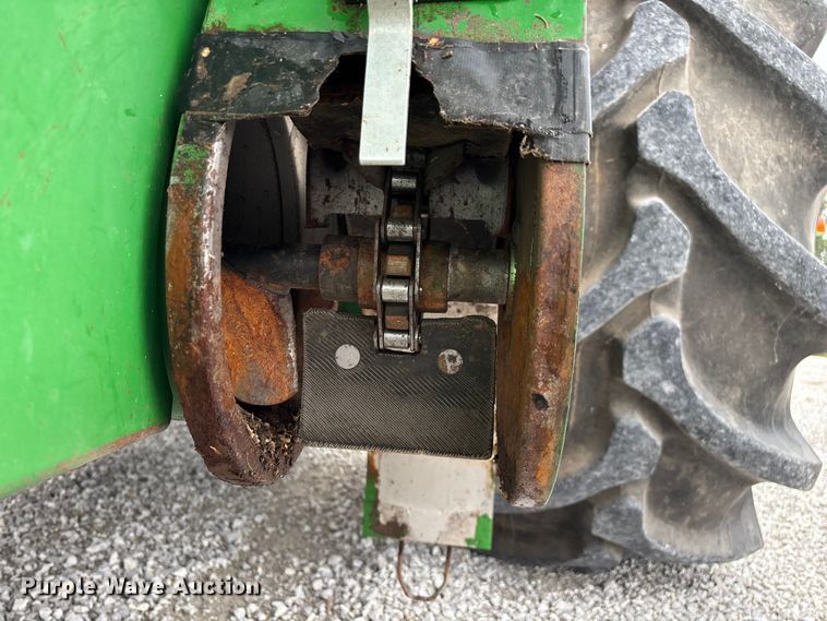 image for item ED2291 1989 John Deere 9400 combine