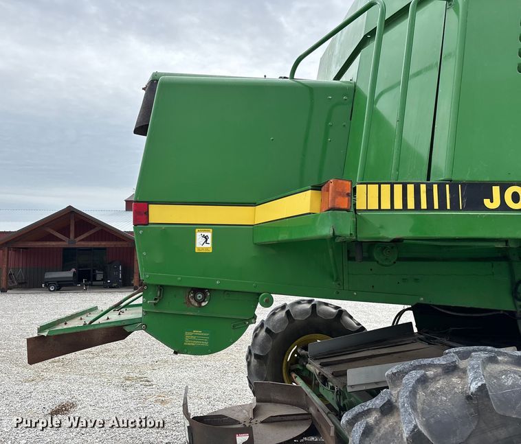 image for item ED2291 1989 John Deere 9400 combine
