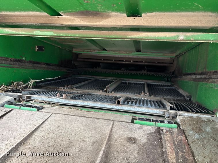 image for item ED2291 1989 John Deere 9400 combine