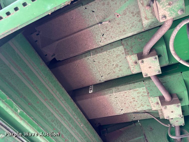 image for item ED2291 1989 John Deere 9400 combine