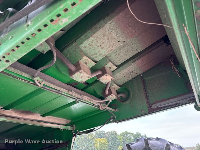image for item ED2291 1989 John Deere 9400 combine