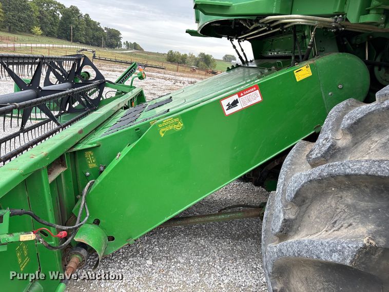 image for item ED2291 1989 John Deere 9400 combine