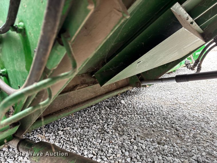 image for item ED2291 1989 John Deere 9400 combine