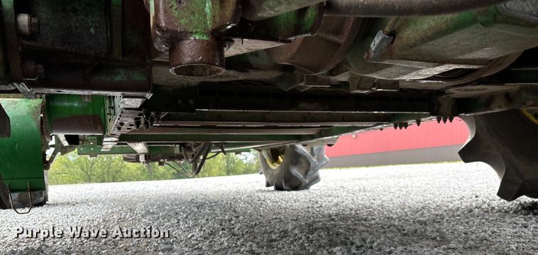 image for item ED2291 1989 John Deere 9400 combine