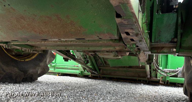 image for item ED2291 1989 John Deere 9400 combine