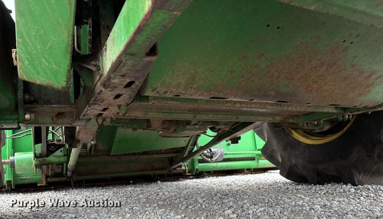image for item ED2291 1989 John Deere 9400 combine