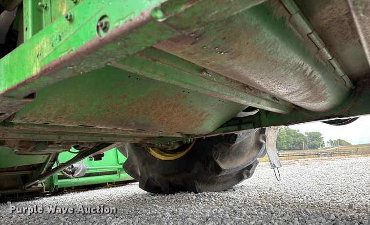 image for item ED2291 1989 John Deere 9400 combine